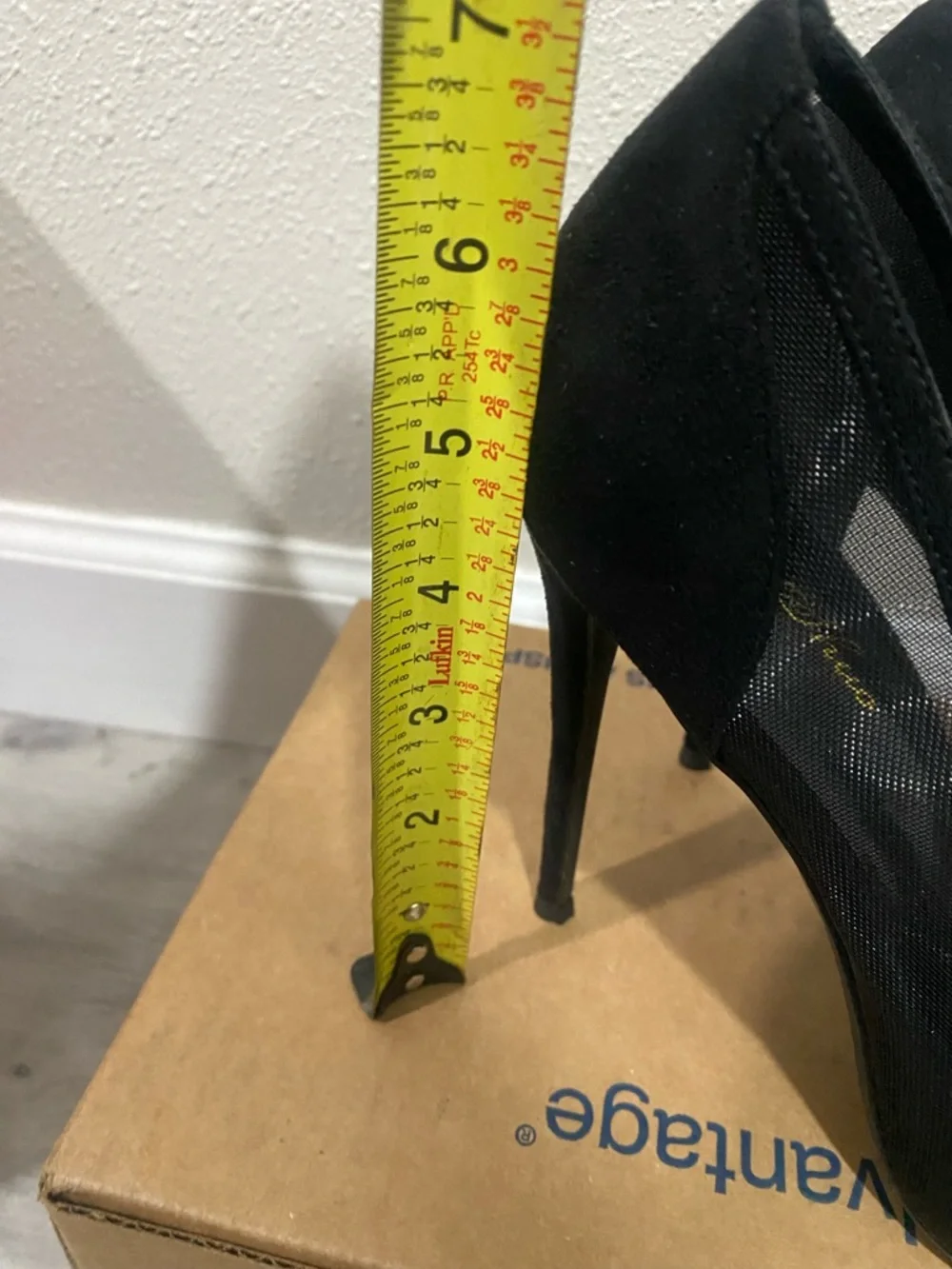 Sleek Black Pointed Mesh Stiletto Heels - Picture 2 of 7